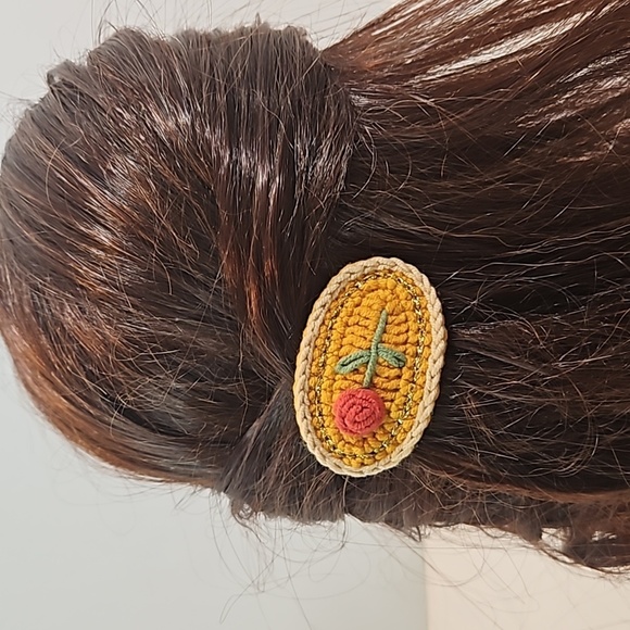 Hand Crafted Hand Knit Crochet  Hair Clip Red Rose embroidered Snap Clip 2.5" - Picture 11 of 17
